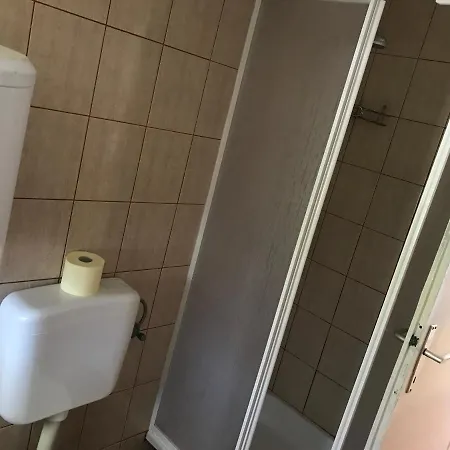 Sakoman Apartment Vir