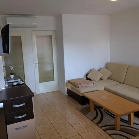 Sakoman Apartment