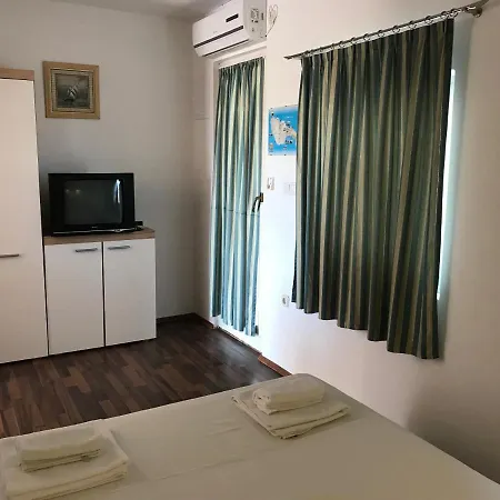Apartman Sakoman Vir