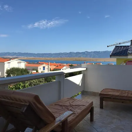 Sakoman Apartment Vir