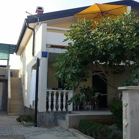 Apartment Sakoman